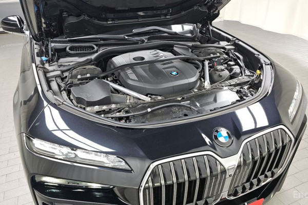 2024 BMW 7 серии с пробегом 19 861 км