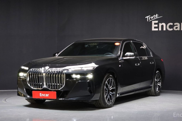 2023 BMW 7 серии с пробегом 38 008 км