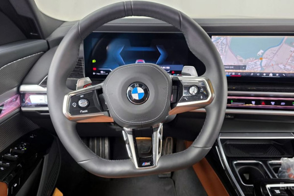 2025 BMW 7 серии с пробегом 28 153 км