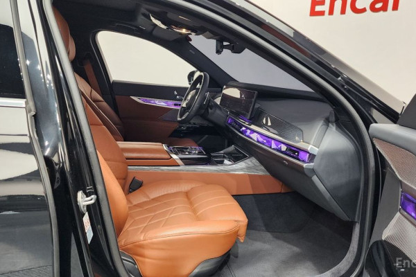 2024 BMW 7 серии с пробегом 15 750 км