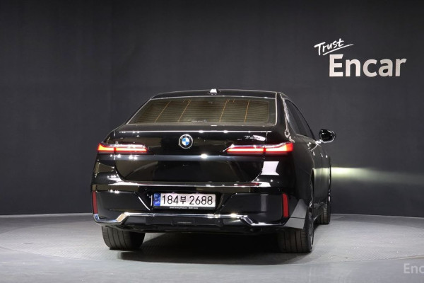 2023 BMW 7 серии с пробегом 38 008 км