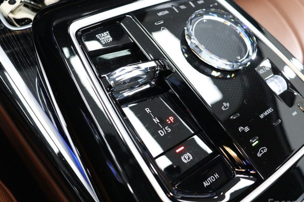 2025 BMW 7 серии с пробегом 13 054 км