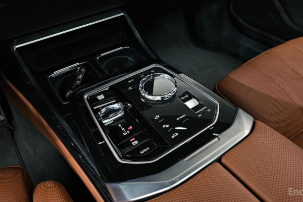 2025 BMW 7 серии с пробегом 11 339 км