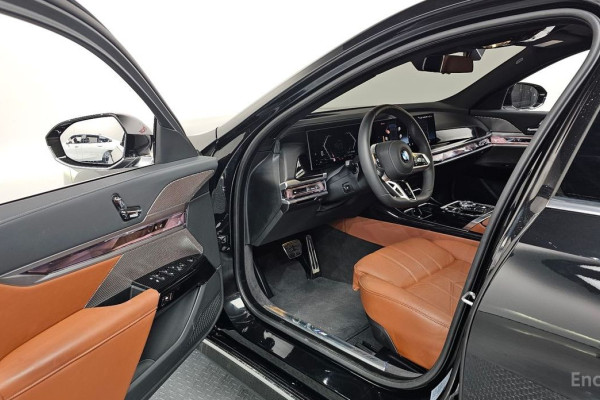 2025 BMW 7 серии с пробегом 11 339 км