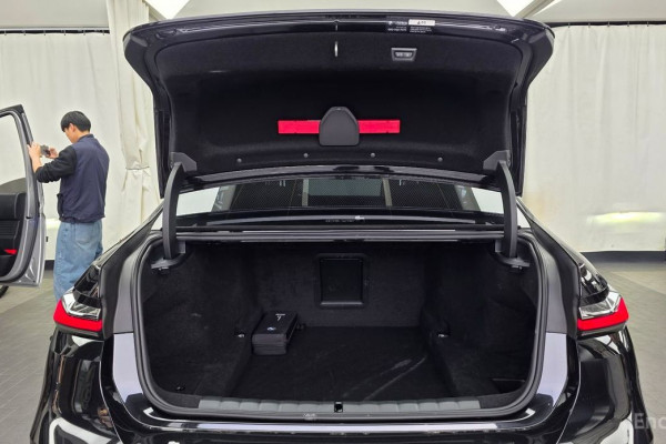 2025 BMW 7 серии с пробегом 28 153 км