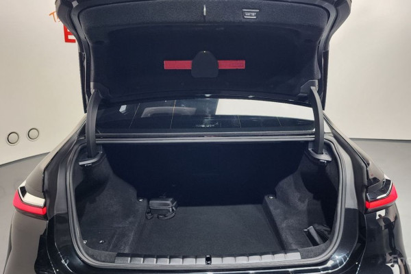 2024 BMW 7 серии с пробегом 15 750 км