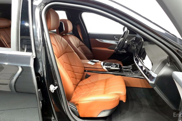 2024 BMW 7 серии с пробегом 19 557 км