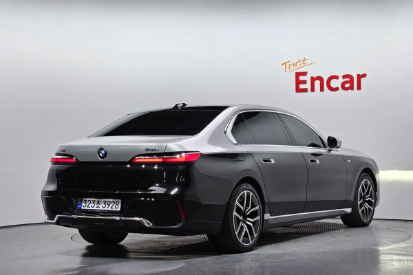 2024 BMW 7 серии с пробегом 23 057 км