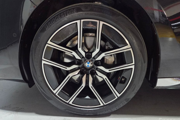 2024 BMW 7 серии с пробегом 23 057 км
