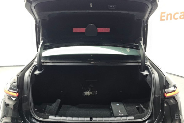 2025 BMW 7 серии с пробегом 11 339 км