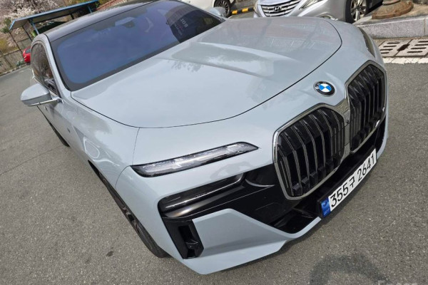 2025 BMW 7 серии с пробегом 4 800 км