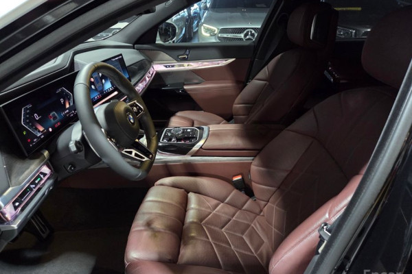 2024 BMW 7 серии с пробегом 23 057 км