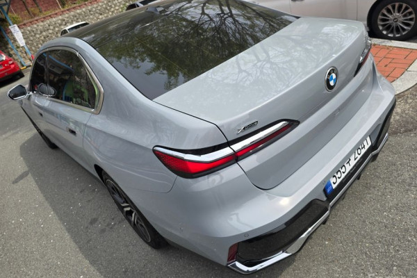 2025 BMW 7 серии с пробегом 4 800 км
