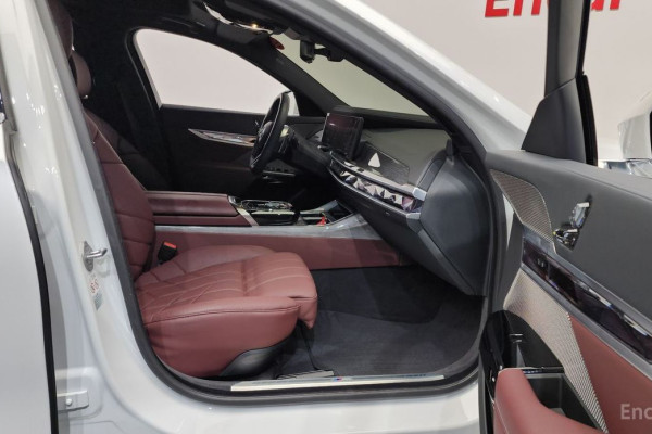 2024 BMW 7 серии с пробегом 11 347 км