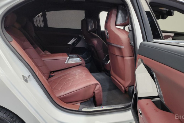 2024 BMW 7 серии с пробегом 11 347 км