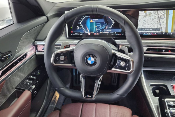 2024 BMW 7 серии с пробегом 11 347 км