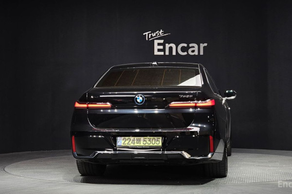 2023 BMW 7 серии с пробегом 38 835 км