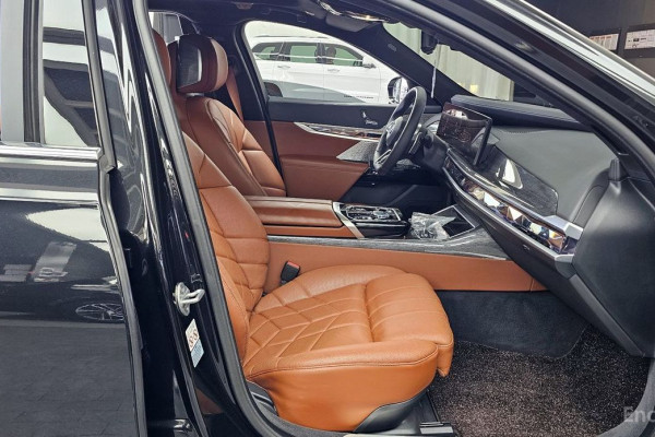 2023 BMW 7 серии с пробегом 38 835 км