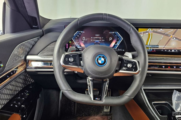 2023 BMW 7 серии с пробегом 38 835 км