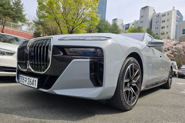 2025 BMW 7 серии с пробегом 4 800 км