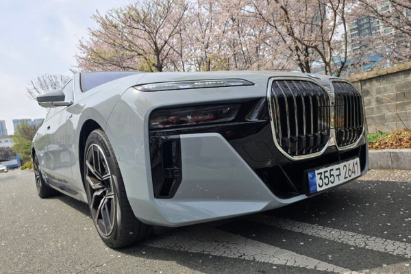2025 BMW 7 серии с пробегом 4 800 км