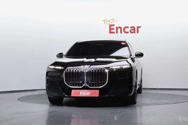 2023 BMW 7 серии с пробегом 22 831 км