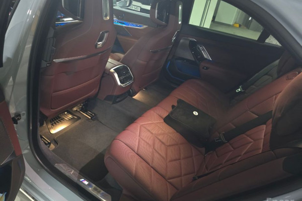 2025 BMW 7 серии с пробегом 4 800 км