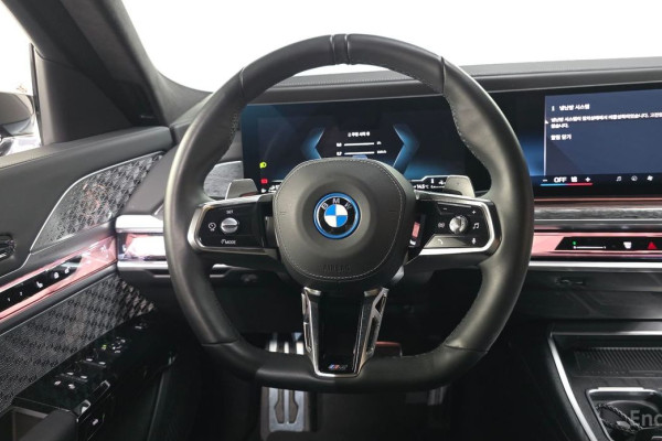 2023 BMW 7 серии с пробегом 22 831 км