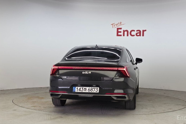 2023 Kia K8 с пробегом 25 182 км