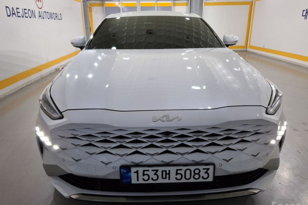 2023 Kia K8 с пробегом 19 980 км