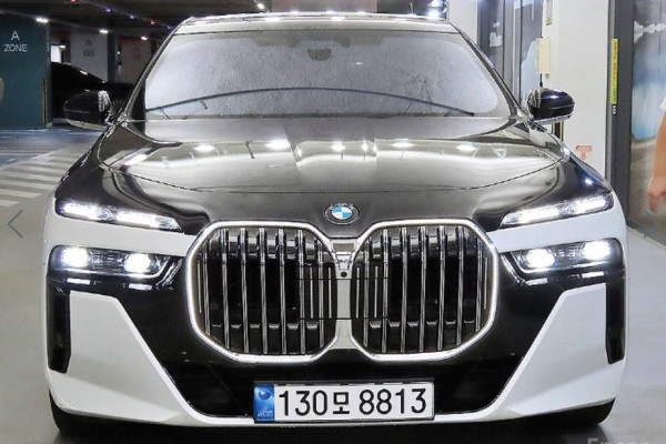 2024 BMW 7 серии с пробегом 23 575 км