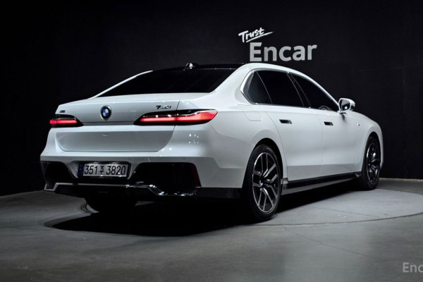 2025 BMW 7 серии с пробегом 4 209 км
