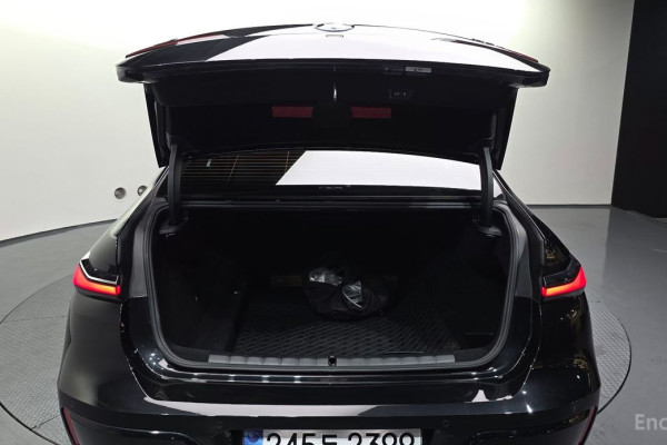 2023 BMW 7 серии с пробегом 22 831 км