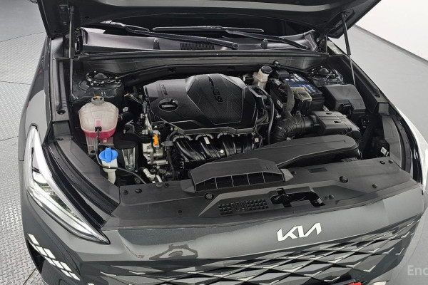 2023 Kia K8 с пробегом 18 369 км