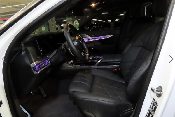 2024 BMW 7 серии с пробегом 23 575 км