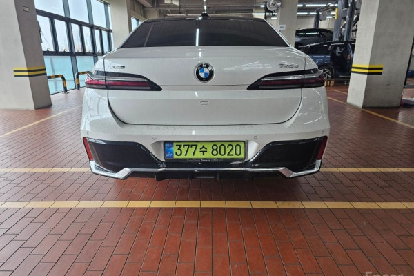 2025 BMW 7 серии с пробегом 17 001 км