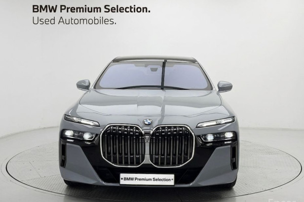2025 BMW 7 серии с пробегом 25 780 км