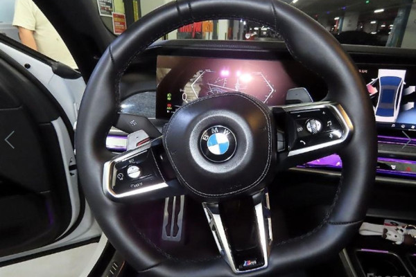 2024 BMW 7 серии с пробегом 23 575 км