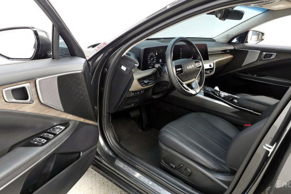 2023 Kia K8 с пробегом 25 182 км