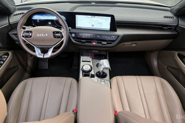 2023 Kia K8 с пробегом 15 940 км