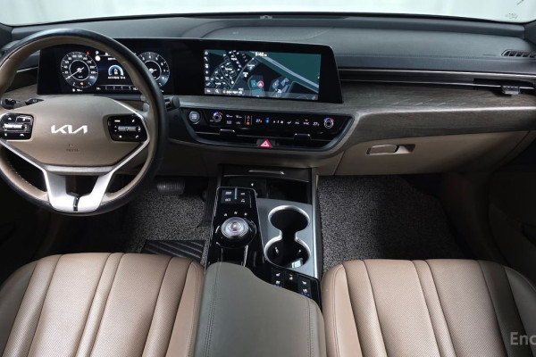 2023 Kia K8 с пробегом 46 082 км