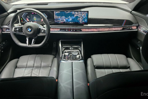 2025 BMW 7 серии с пробегом 4 209 км