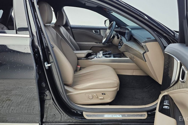 2023 Kia K8 с пробегом 62 279 км