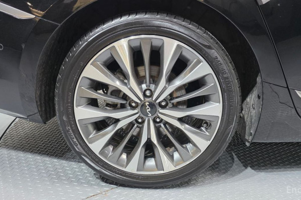 2023 Kia K8 с пробегом 69 231 км