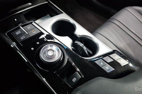 2023 Kia K8 с пробегом 31 904 км