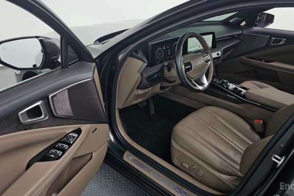 2023 Kia K8 с пробегом 18 369 км