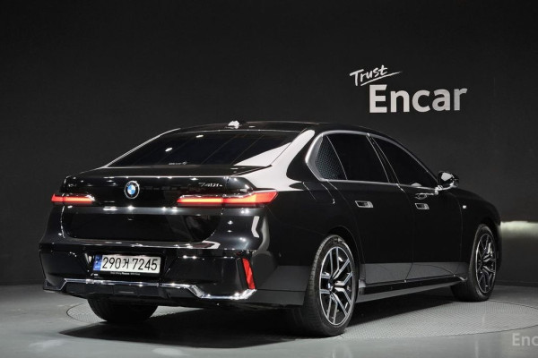 2024 BMW 7 серии с пробегом 30 705 км