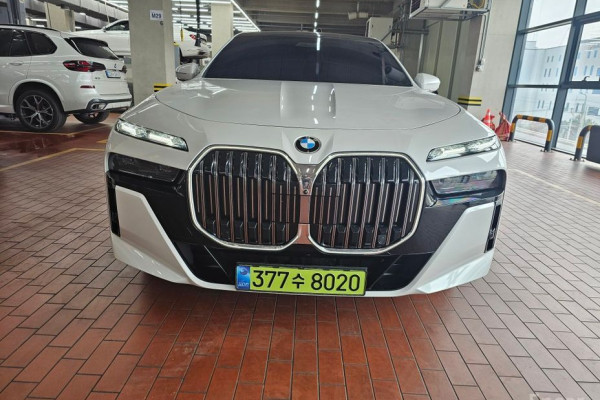 2025 BMW 7 серии с пробегом 17 001 км