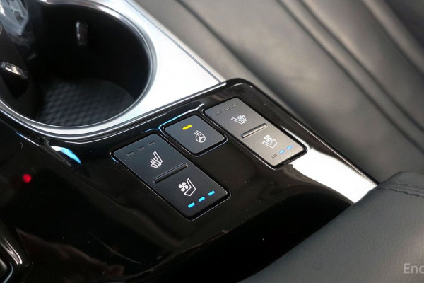 2023 Kia K8 с пробегом 25 182 км