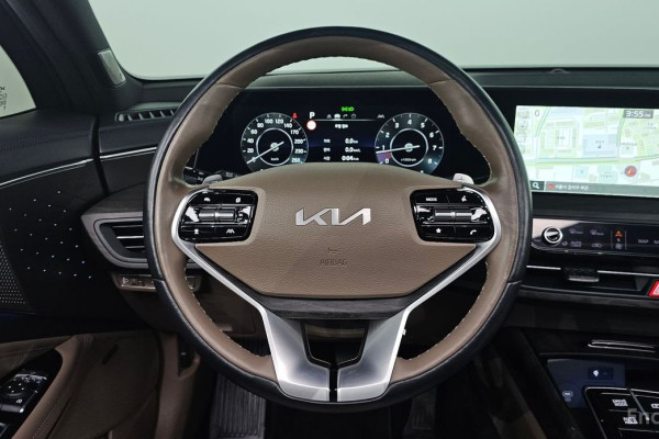 2023 Kia K8 с пробегом 18 369 км